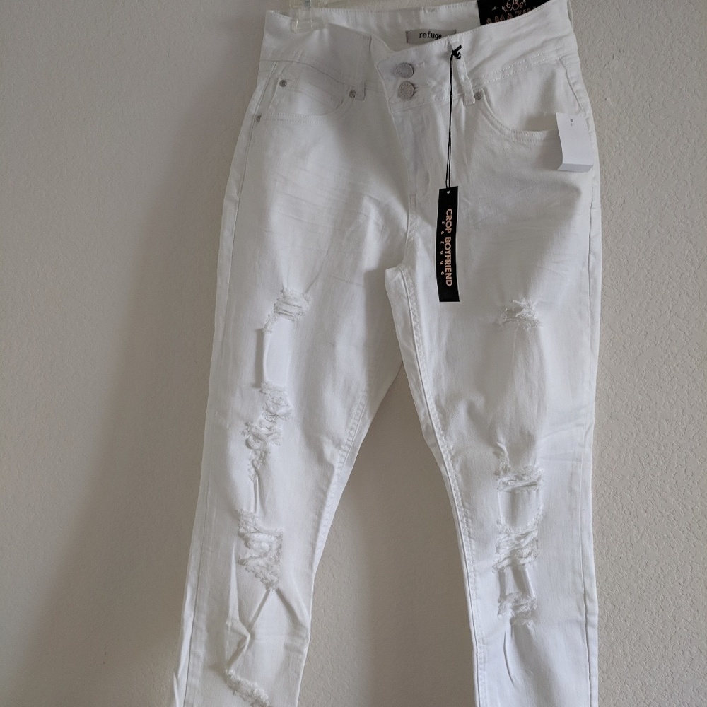 Crop Boyfriend Refuge Distress Pants.